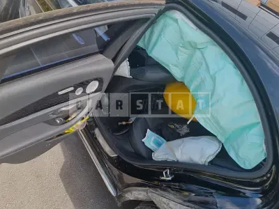 Photo 1 of 9: 2019 Mercedes-Benz E300 4Matic, VIN WDDZF4KB1KA670090 — Korean insurance auction