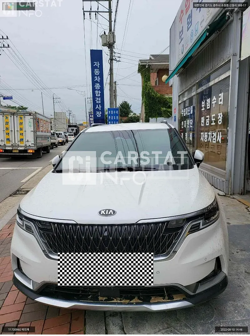 Photo 2 of 13: 2020 Kia Carnival, VIN KNANE81BBMS000786 — Korean insurance auction