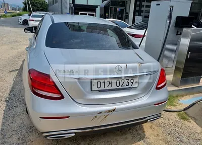 Photo 1 of 14: 2017 Mercedes-Benz E220d, VIN WDDZF0EB8HA072351 — Korean insurance auction