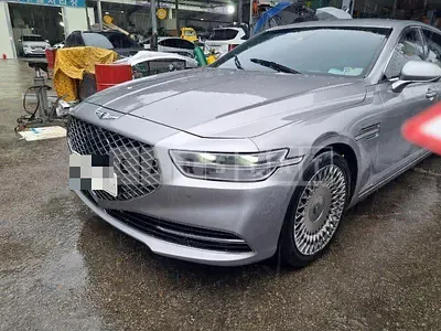 2021 GENESIS G90