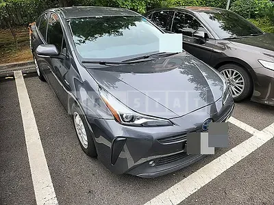 Photo 1 of 4: 2022 Toyota Prius, VIN JTDKAMFU8N3173018 — Korean insurance auction