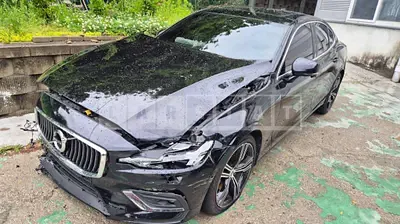 Photo 1 of 26: 2021 Volvo S60B5 — Korean insurance auction