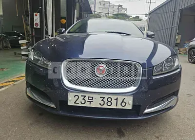Photo 1 of 35: 2015 Jaguar XF 2.2d — Korean insurance auction