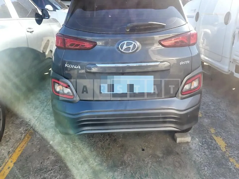 Photo 2 of 27: 2020 Hyundai Kona Electric, VIN KMHK381GFLU120501 — Korean insurance auction