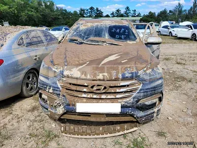 Photo 1 of 15: 2017 Hyundai Santa Fe, VIN KMHSW81UBHU729250 — Korean insurance auction