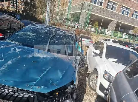 Photo 2 of 11: 2018 Hyundai Kona, VIN KMHK5816GJU010678 — Korean insurance auction