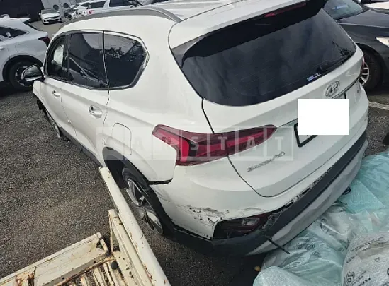 Photo 2 of 10: 2019 Hyundai Santa Fe — Korean insurance auction