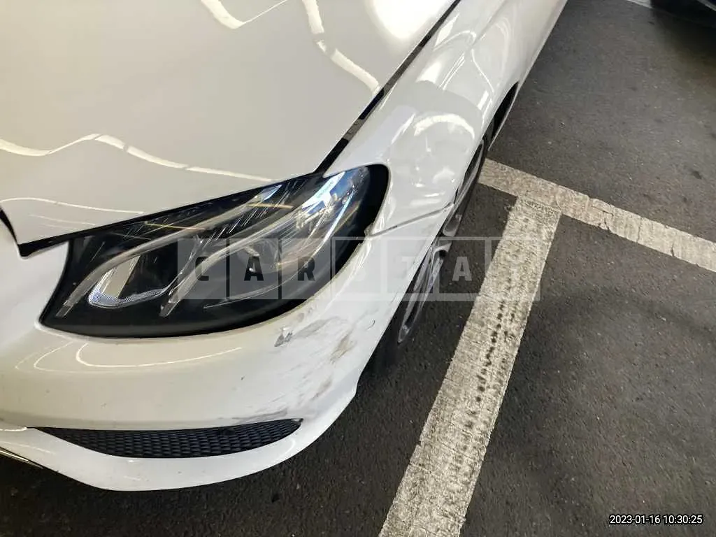 Photo 2 of 16: 2018 Mercedes-Benz E 300 4Matic, VIN WDDZF4KB3JA377452 — Korean insurance auction