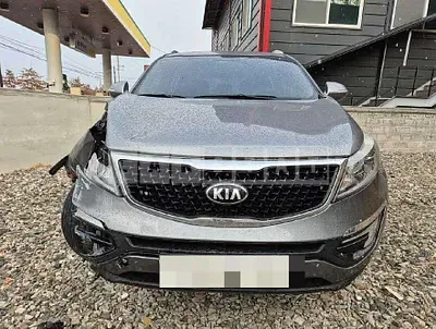 Photo 1 of 18: 2015 Kia Sportage R 4WD — Korean insurance auction