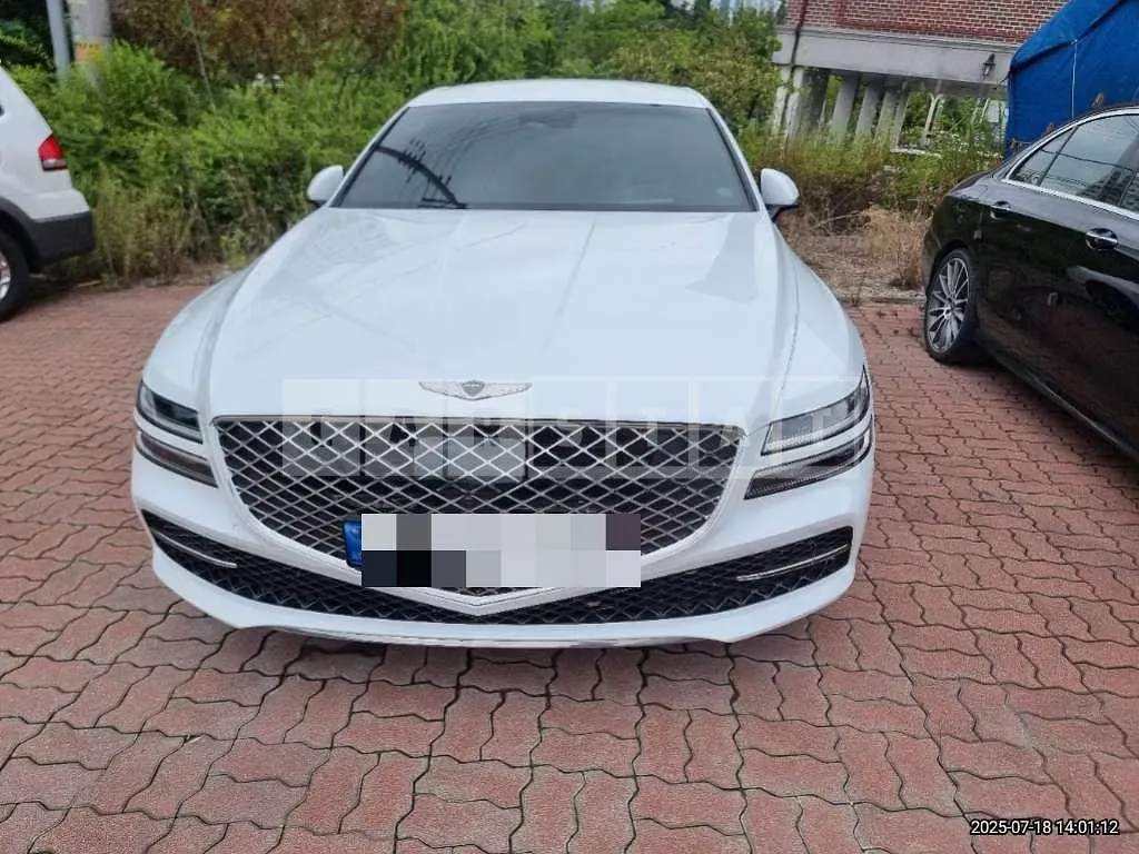 Photo 2 of 13: 2023 Genesis G80 2.5T — Korean insurance auction