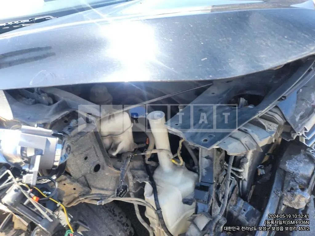 Photo 2 of 7: 2015 Kia Carnival — Korean insurance auction