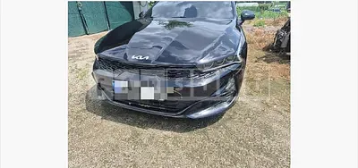 Photo 1 of 18: 2023 Kia K5 — Korean insurance auction