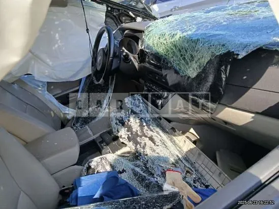 Photo 2 of 16: 2018 Kia Carnival — Korean insurance auction