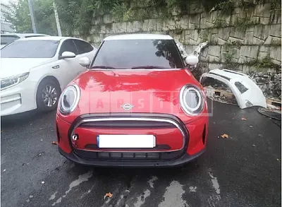 Photo 1 of 17: 2023 MINI Cooper Five-Door — Korean insurance auction