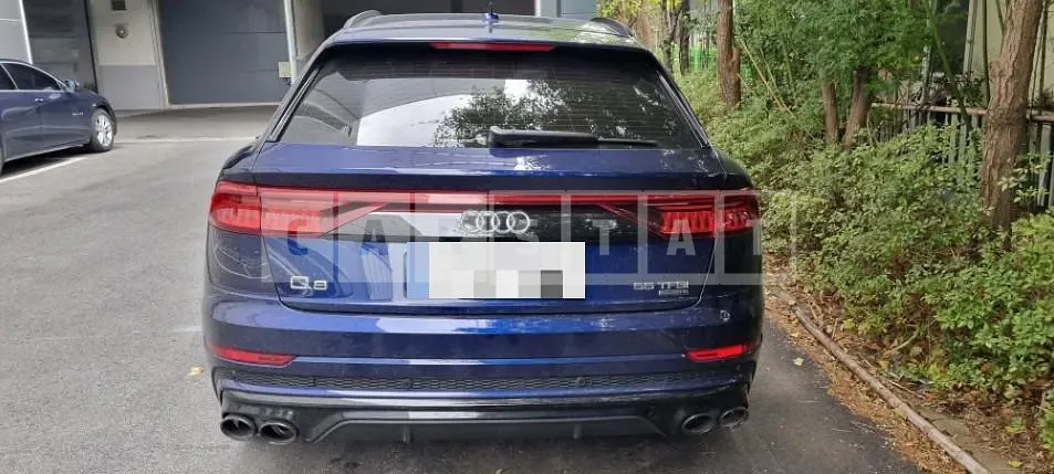 Photo 2 of 10: 2023 Audi Q8 55 TFSI quattro — Korean insurance auction