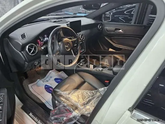 Photo 2 of 39: 2018 Mercedes-Benz A200, VIN WDD8F4DB9JJ756549 — Korean insurance auction