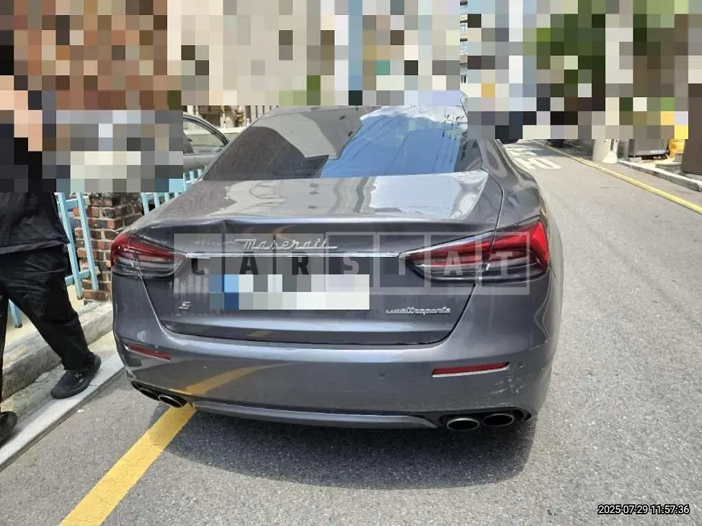 Photo 2 of 21: 2018 Maserati Quattroporte S — Korean insurance auction