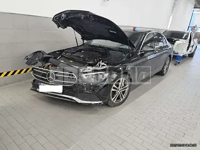 Photo 1 of 25: 2022 Mercedes-Benz E 350 4Matic — Korean insurance auction