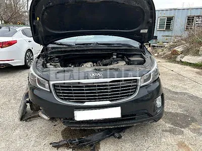 Photo 1 of 11: 2016 Kia Carnival, VIN KNHMF37ABHS302778 — Korean insurance auction