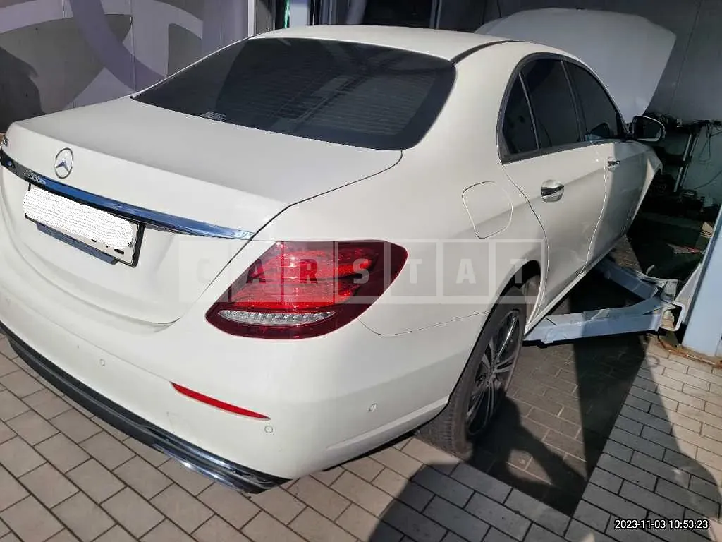 Photo 2 of 16: 2020 Mercedes-Benz E 300, VIN W1KZF4JB7LA847504 — Korean insurance auction