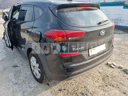 Photo 2 of 20: 2019 Hyundai Tucson, VIN KMHJ381ABKU068469 — Korean insurance auction