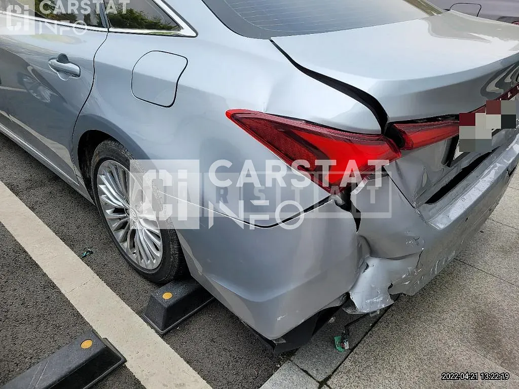 Photo 2 of 13: 2020 Toyota Avalon Hybrid, VIN 4T1B21FBXLU012179 — Korean insurance auction