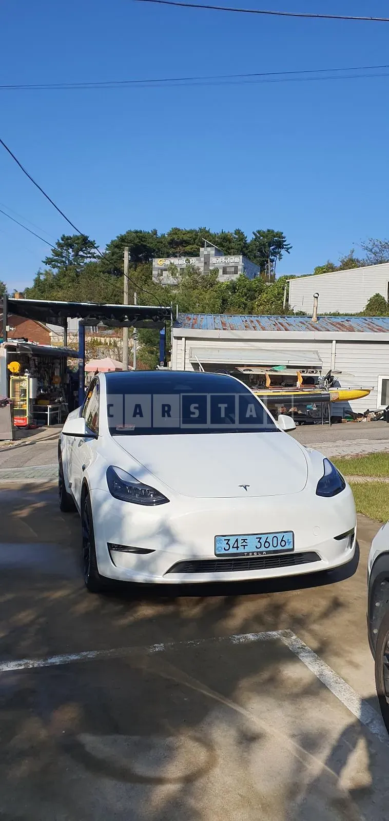 Photo 2 of 3: 2023 Tesla Model Y AWD Long Range, VIN 7SAYGDEE3PF641488 — Korean insurance auction