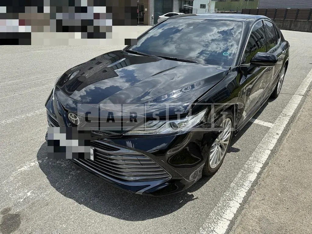 Photo 2 of 34: 2017 Toyota Camry — Korean insurance auction