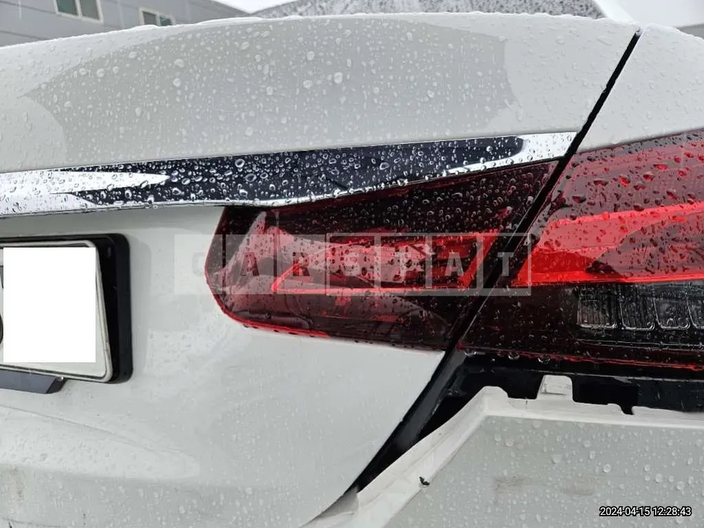 Photo 2 of 27: 2021 Mercedes-Benz E250 — Korean insurance auction