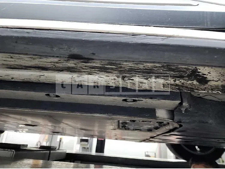 Photo 2 of 12: 2019 Hyundai Kona Electric, VIN KMHK381GFKU050348 — Korean insurance auction