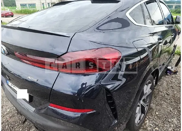 Photo 2 of 24: 2021 BMW X6 xDrive 30d — Korean insurance auction