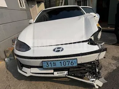 Photo 1 of 39: 2023 Hyundai IONIQ 6 — Korean insurance auction