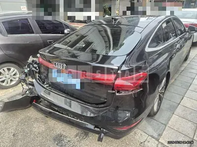 Photo 1 of 20: 2025 Audi A6 e-tron Performance — Korean insurance auction