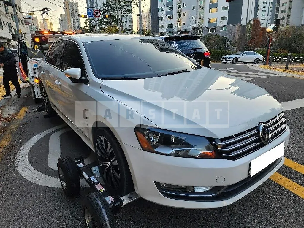 Photo 2 of 10: 2015 Volkswagen Passat 2.0 TDI, VIN 1VWZZZA3ZFC031994 — Korean insurance auction