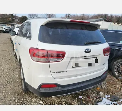 Photo 1 of 10: 2017 Kia Sorento — Korean insurance auction