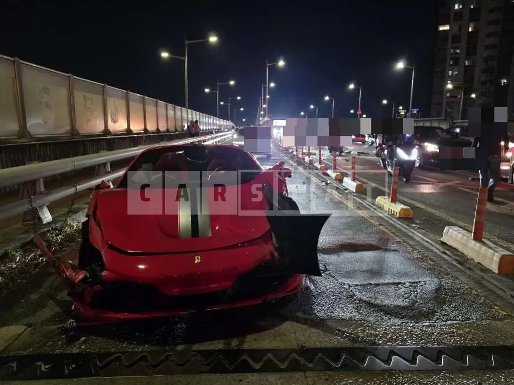Photo 2 of 22: 2021 Ferrari F8 Spider — Korean insurance auction