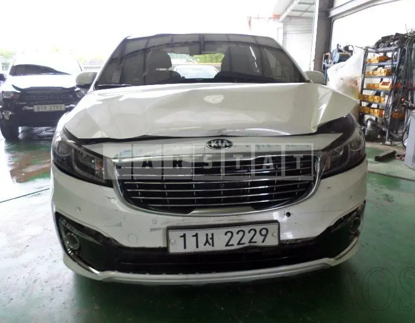Photo 2 of 34: 2016 Kia Carnival, VIN KNAME81ABGS122272 — Korean insurance auction