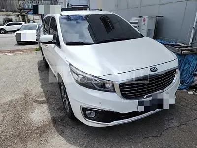 Photo 1 of 36: 2015 Kia Carnivals, VIN KNAMB81ABGS167196 — Korean insurance auction