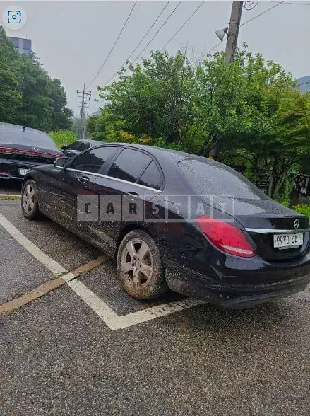 Photo 2 of 3: 2015 Mercedes-Benz C 200, VIN WDDWF4CB6GF242513 — Korean insurance auction