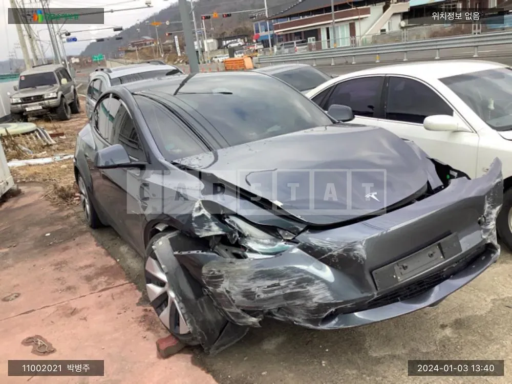 Photo 2 of 19: 2022 Tesla Model Y Long Range, VIN 7SAYGDEE6NF500539 — Korean insurance auction