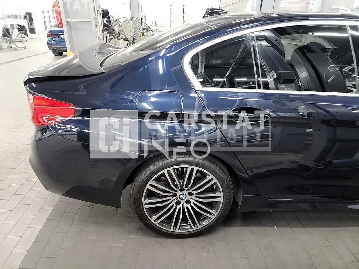Photo 2 of 11: 2019 BMW 530i M Sport Package Plus, VIN WBAJD3104KWW26981 — Korean insurance auction