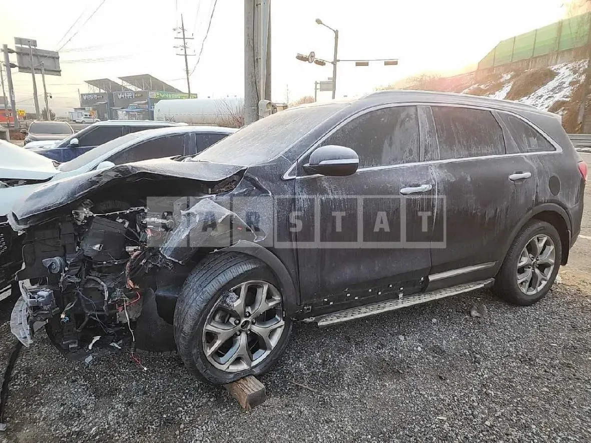 Photo 2 of 14: 2016 Kia Sorento — Korean insurance auction