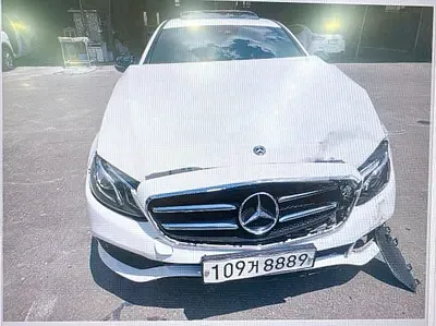 Photo 1 of 12: 2020 Mercedes-Benz E250 — Korean insurance auction