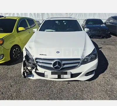 Photo 1 of 8: 2015 Mercedes-Benz E220 BlueTec — Korean insurance auction