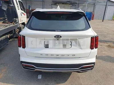 Photo 1 of 21: 2020 Kia Sorento, VIN KNARK81BGMA038540 — Korean insurance auction