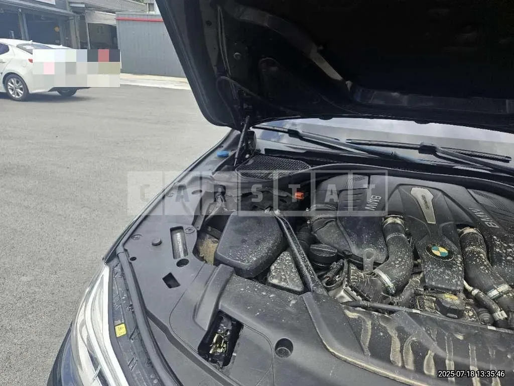 Photo 2 of 29: 2016 BMW 750Li xDrive — Korean insurance auction