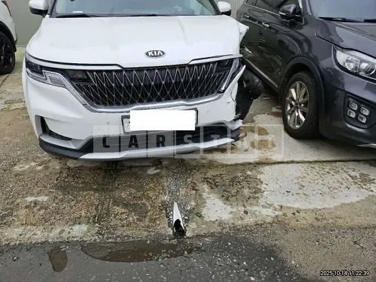 Photo 2 of 19: 2021 Kia Carnival, VIN KNANB81BBMS016789 — Korean insurance auction