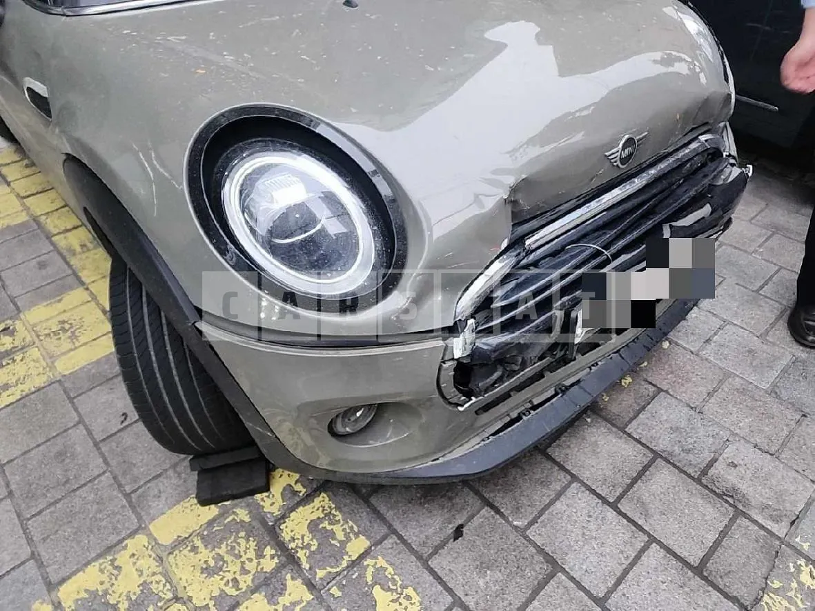 Photo 2 of 10: 2020 MINI Cooper (16 17 18) — Korean insurance auction