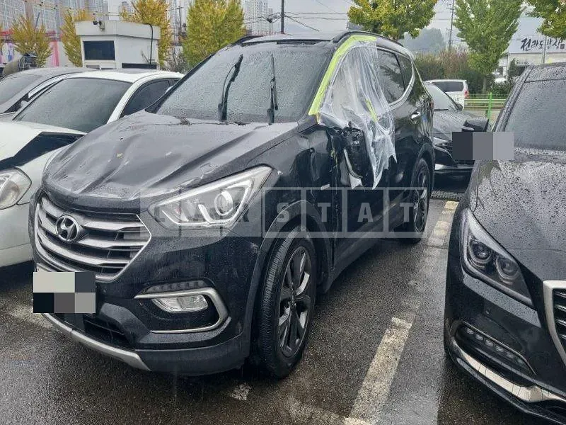 Photo 2 of 31: 2016 Hyundai Santa Fe DM 2.0 — Korean insurance auction