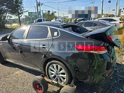 Photo 1 of 6: 2018 Kia K5 — Korean insurance auction